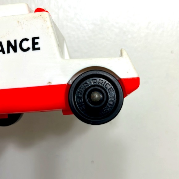 Vintage Fisher-Price Ambulance Set #126 - Picture 7 of 8